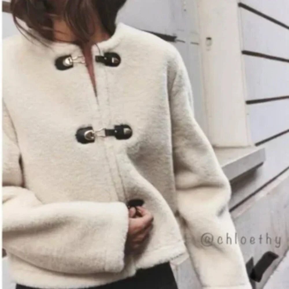 ZARA Cream Double Face Faux Shearling Fur Peg Strap Closure Collarless Jacket